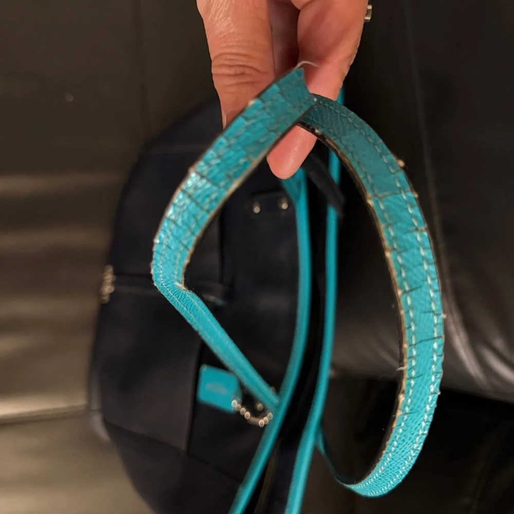 Coach Navy Leather Tote Bag Bright Blue Trim Shoulder Bag - Picture 5 of 10